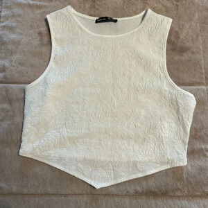 Salanta Cropped Sleeveless Top Size Medium 6 White Tank Bridal